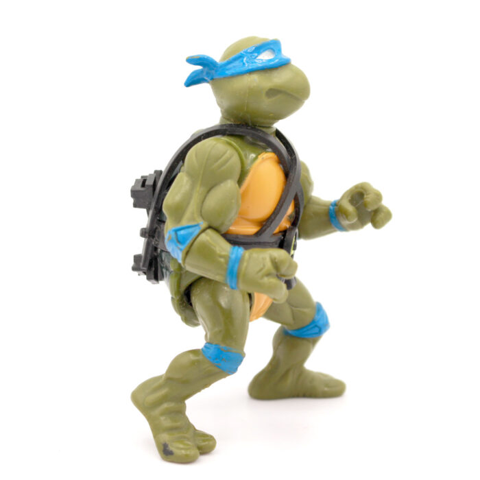 TMNT Leonardo Hard Head with Belt Playmates (1988) - Image 2